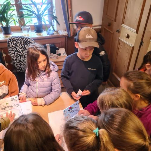 Besuch in der Gemeinde-Bücherei