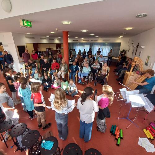 Musiknachmittag im Sozialzentrum 2024_10_22