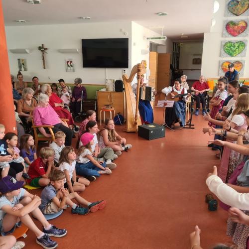Singen im Altersheim