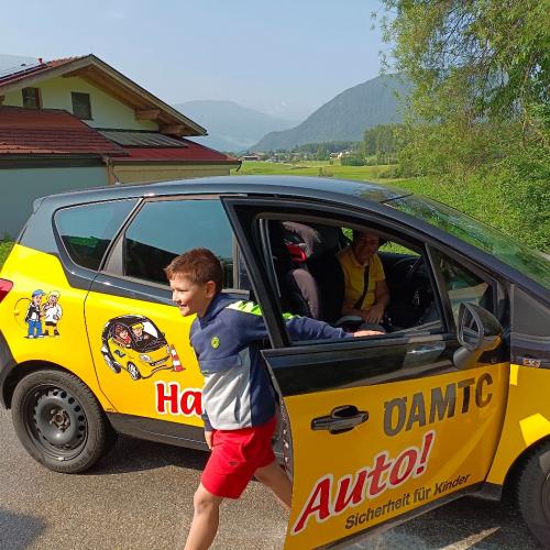 Hallo Auto ÖAMTC