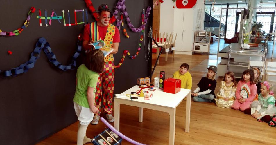 Fasching in der Schule 25
